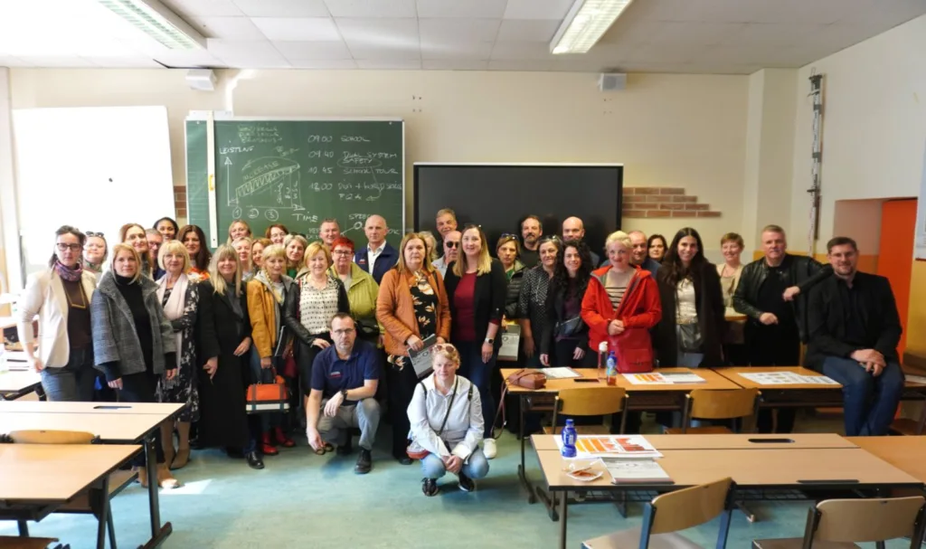 Učenje kroz praksu: studijsko putovanje nastavnika u Beč